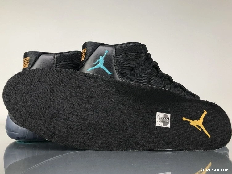 Blue Retro  Air gamma 006 378037- 11 Jordan 0420